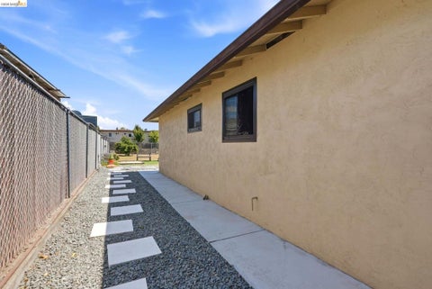 Tiny photo for 290 Shepherd Ave AVE, Hayward, CA 94544 (MLS # 41145200)