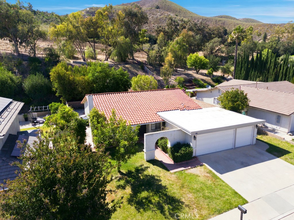5835 Cardoza Drive