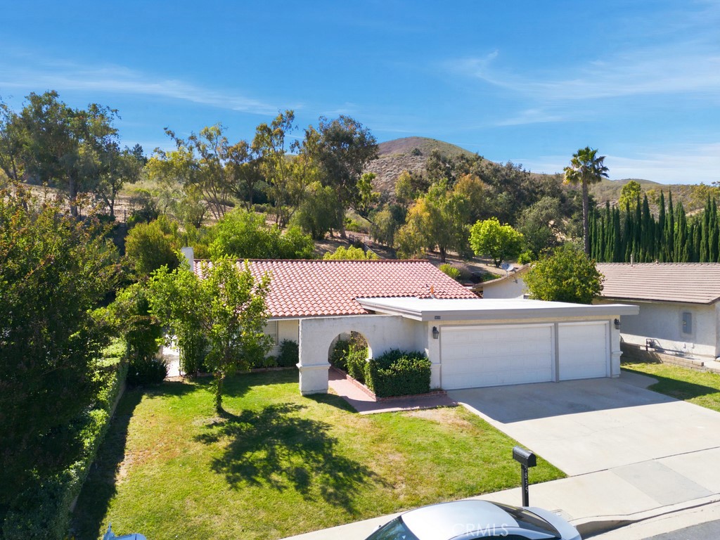 5835 Cardoza Drive
