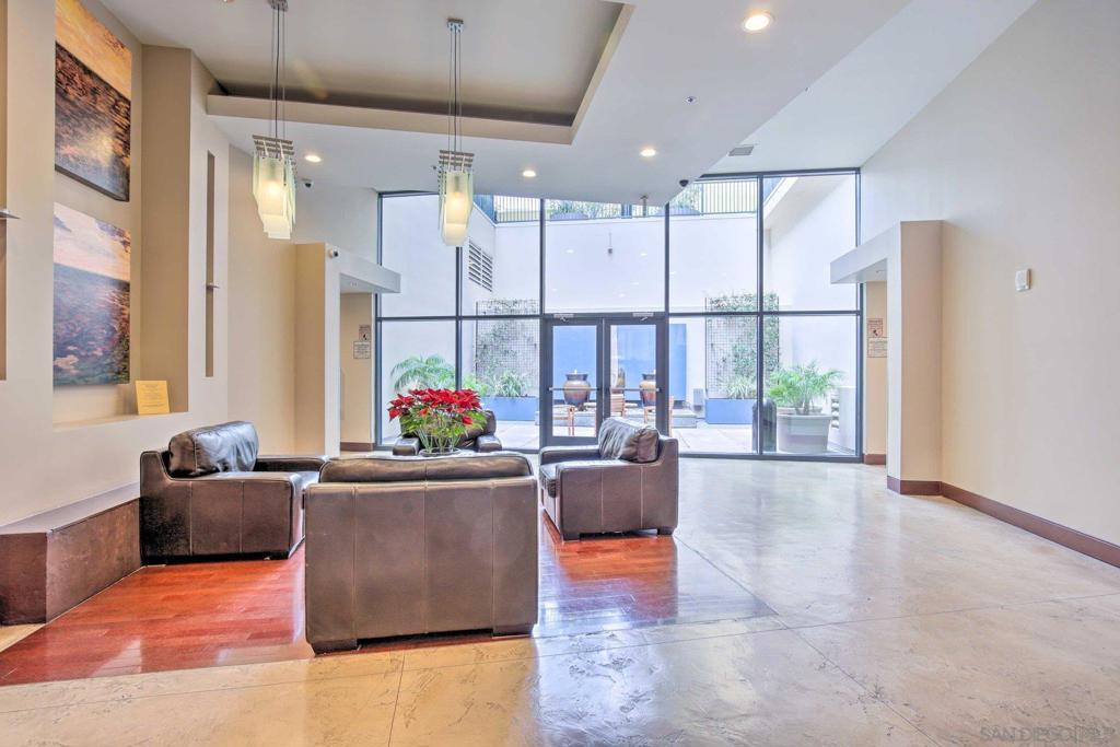 Downtown - Residential Lease