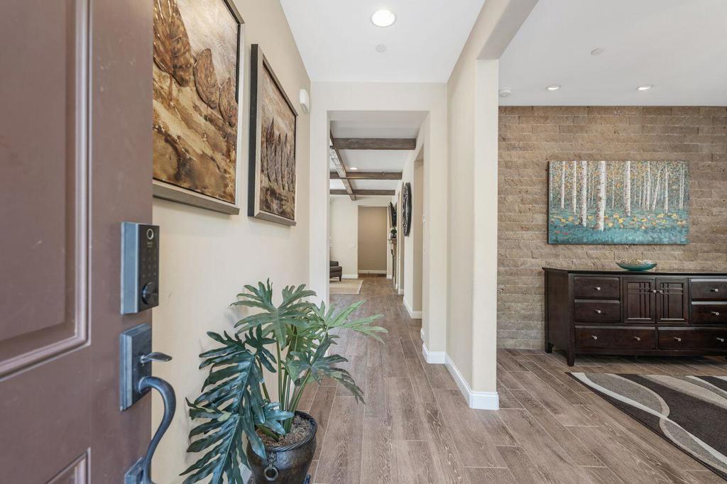 467 Paseo Del Corazon