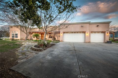 Photo of 17433 El Dorado Dr, Madera, CA 93636 (MLS # FR25273244)