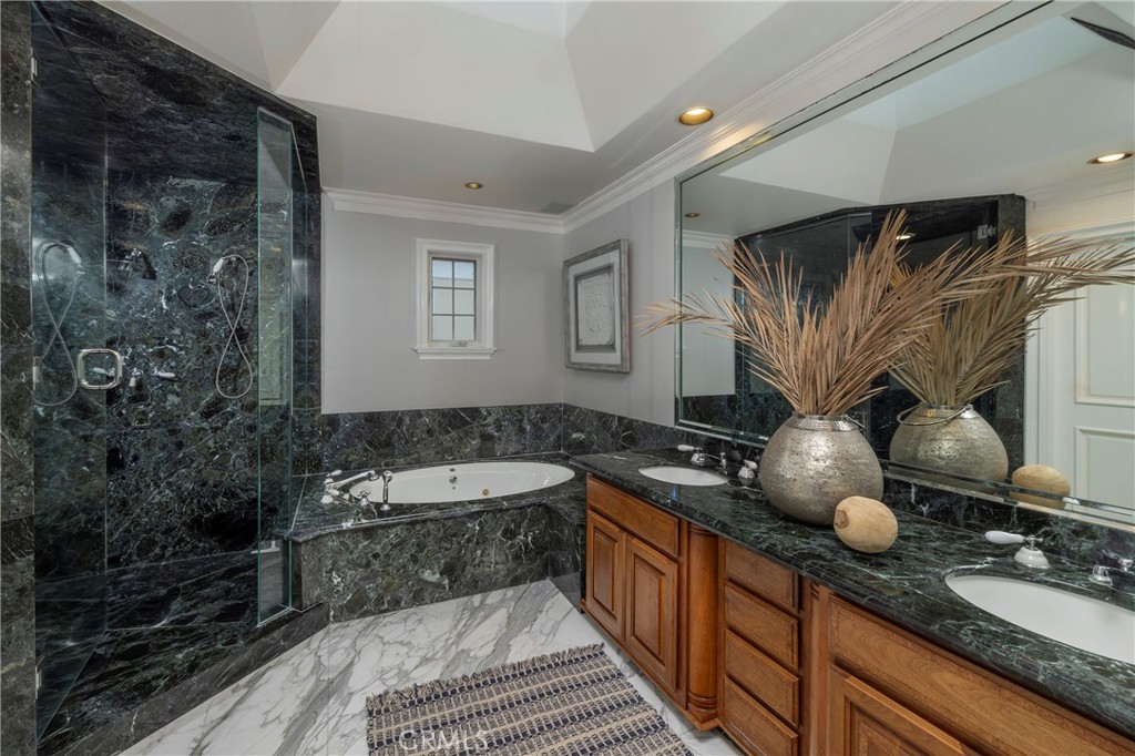 Lido Island (LIDO) - Residential