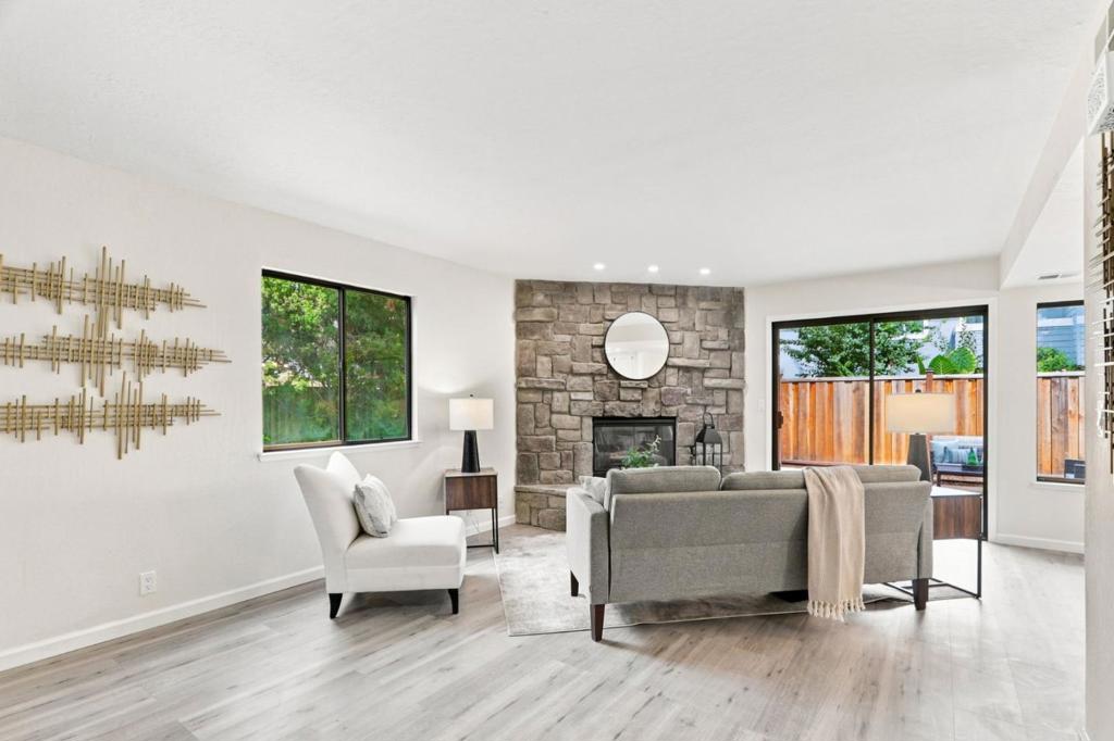 Properties 1 1157 Illiad Court