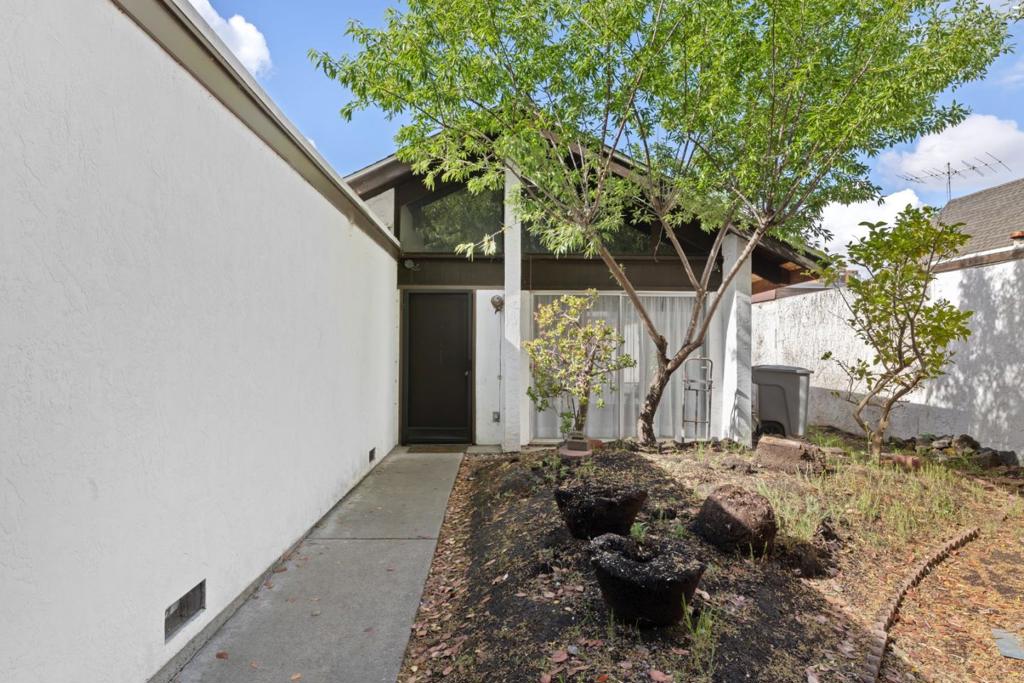 1022 E Evelyn Avenue, Sunnyvale CA 94086