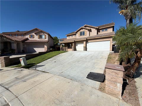Photo of 1413 Claymore Court, Riverside, CA 92507 (MLS # CV26137203)