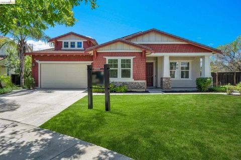Photo of 2397 Boulder St ST, Brentwood, CA 94513 (MLS # 41139936)