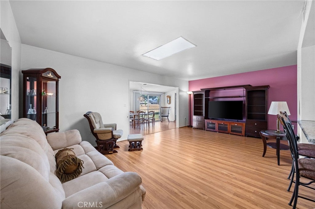 26275 Cherry Hills