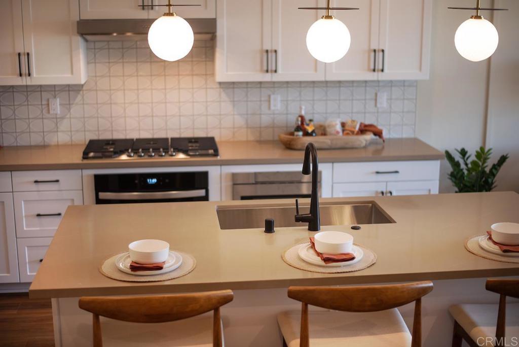 511 Avenida Centro 103