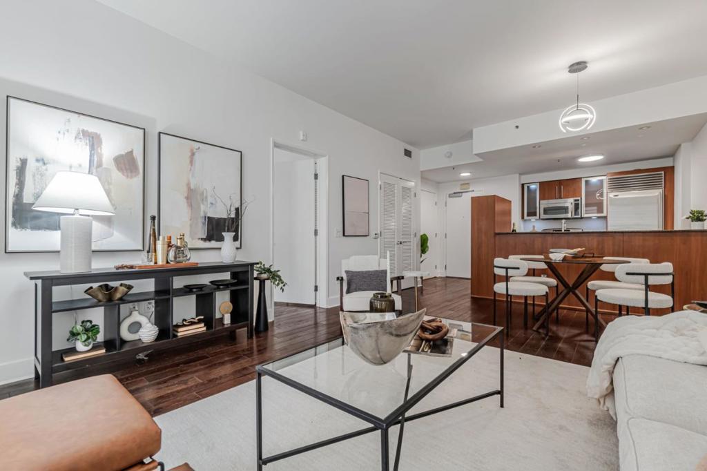 50 Lansing Street 108