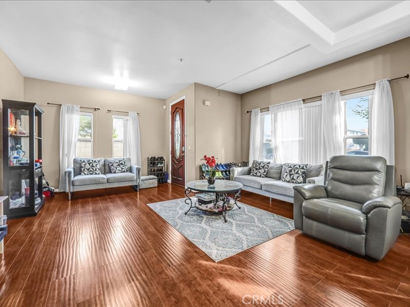 237 S Del Mar Avenue