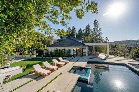 4017 Nogales Tarzana CA 91356