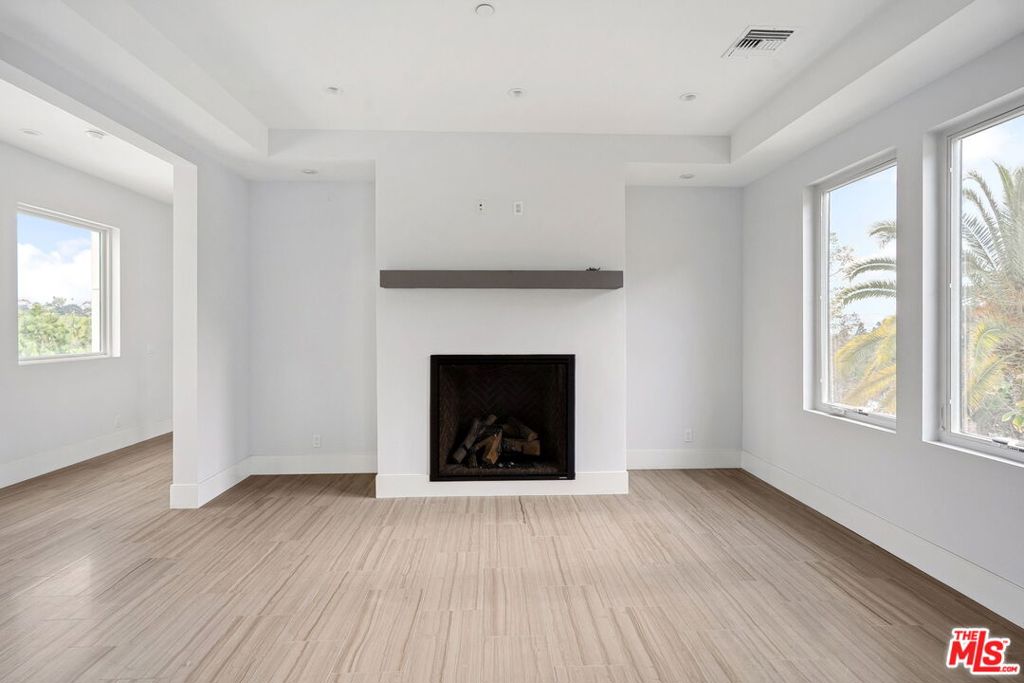 2112 Rocky View Road