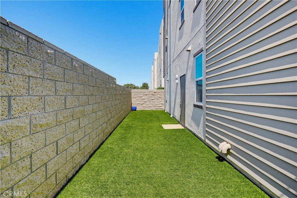 2125 Evans, Costa Mesa CA 92627 - Photo 34