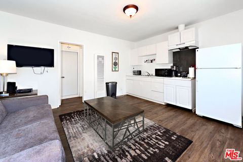 Photo of 3743 Mclaughlin #11, Los Angeles, CA 90066 (MLS # 26638379)