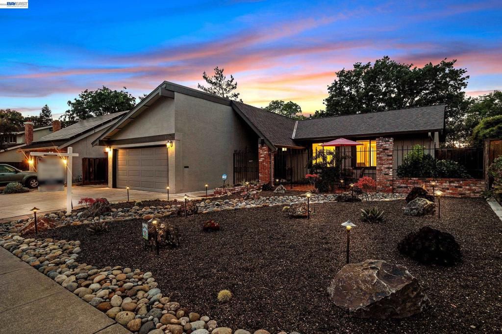 Photo of 3511 Touriga Dr Dr, Pleasanton, CA 94566 (MLS # 41131781)