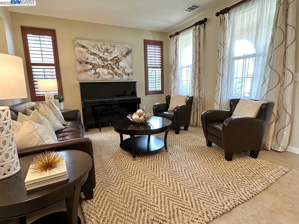 STONEBRAE COUNTRY CLUB - Residential