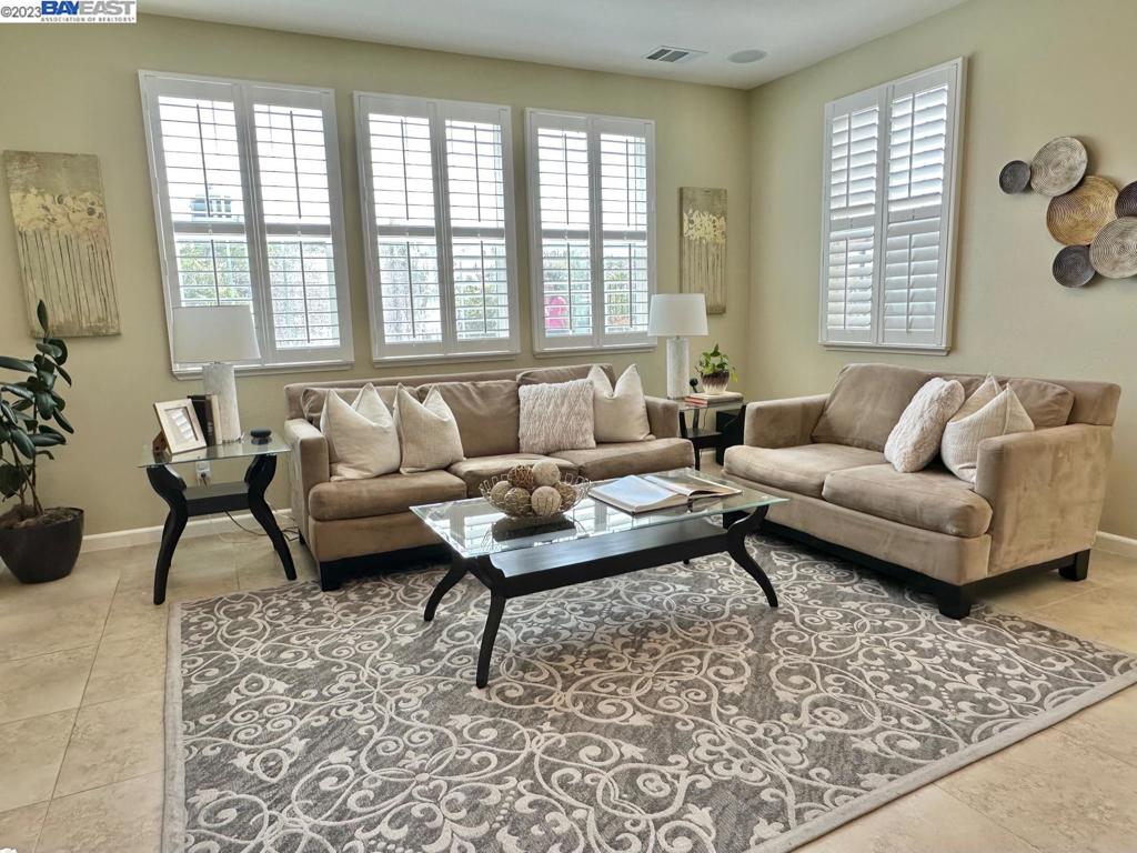 STONEBRAE COUNTRY CLUB - Residential