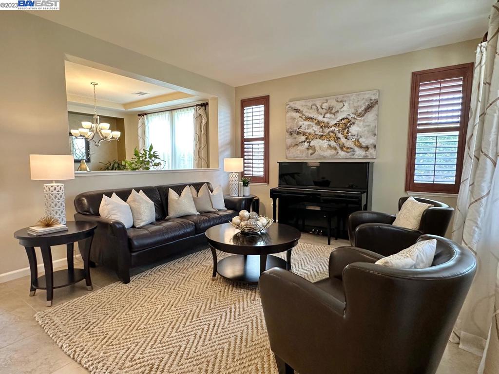 STONEBRAE COUNTRY CLUB - Residential