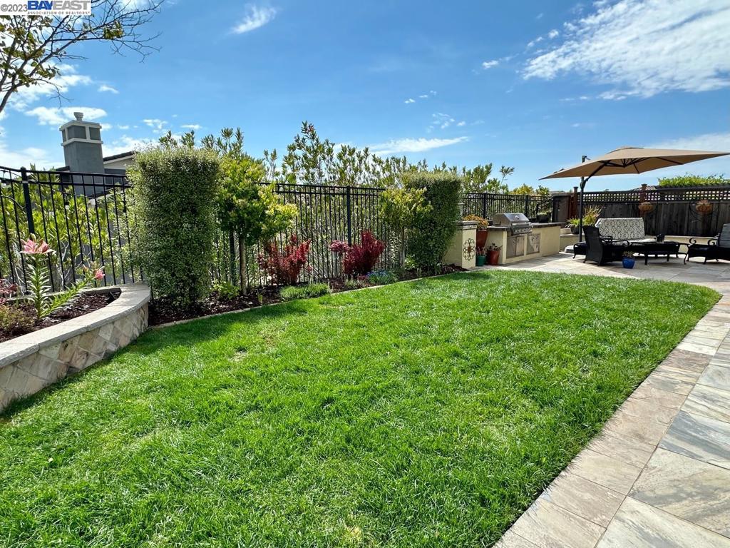 STONEBRAE COUNTRY CLUB - Residential