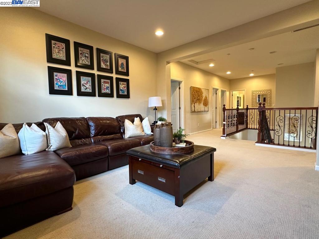 STONEBRAE COUNTRY CLUB - Residential