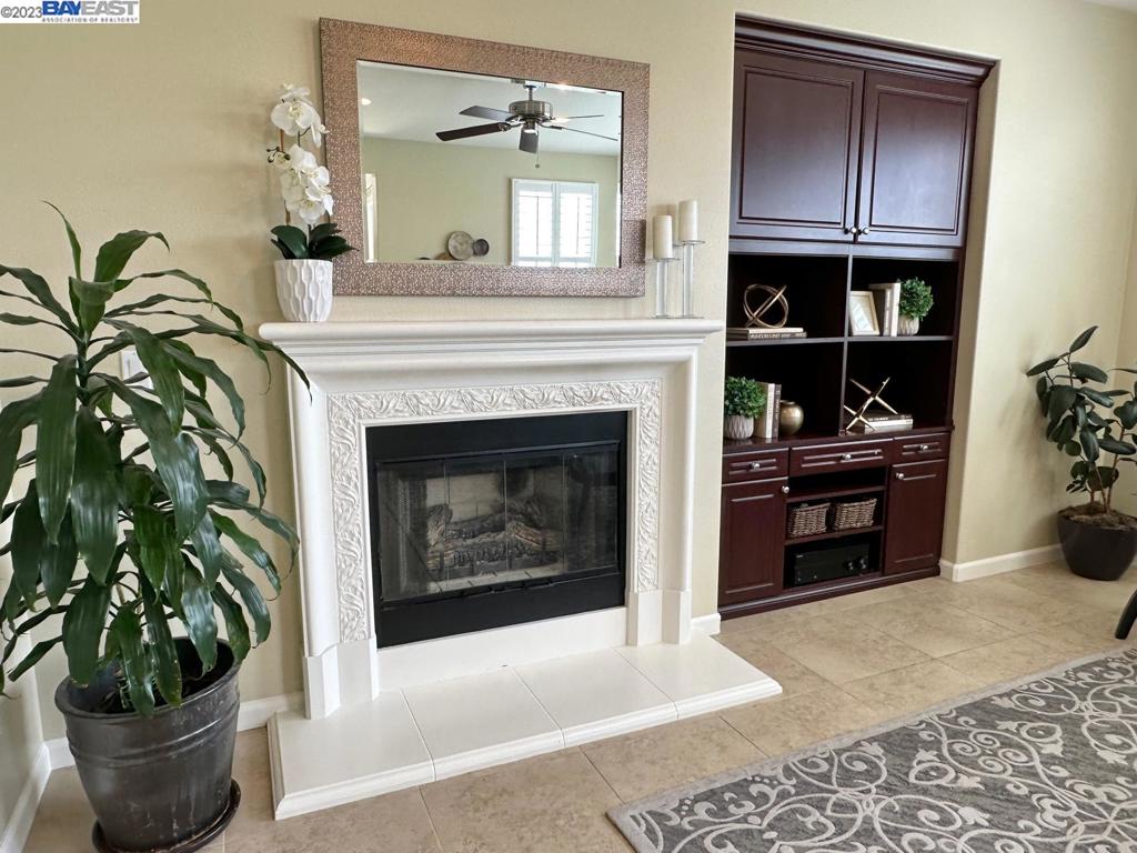 STONEBRAE COUNTRY CLUB - Residential