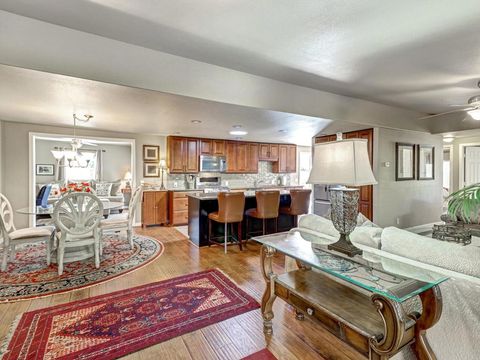 Photo of 39500 Ciega Creek Drive, Palm Desert, CA 92260 (MLS # 219136668DA) Photo of 39500 Ciega Creek Drive, Palm Desert, CA 92260 (MLS # 219136668DA)