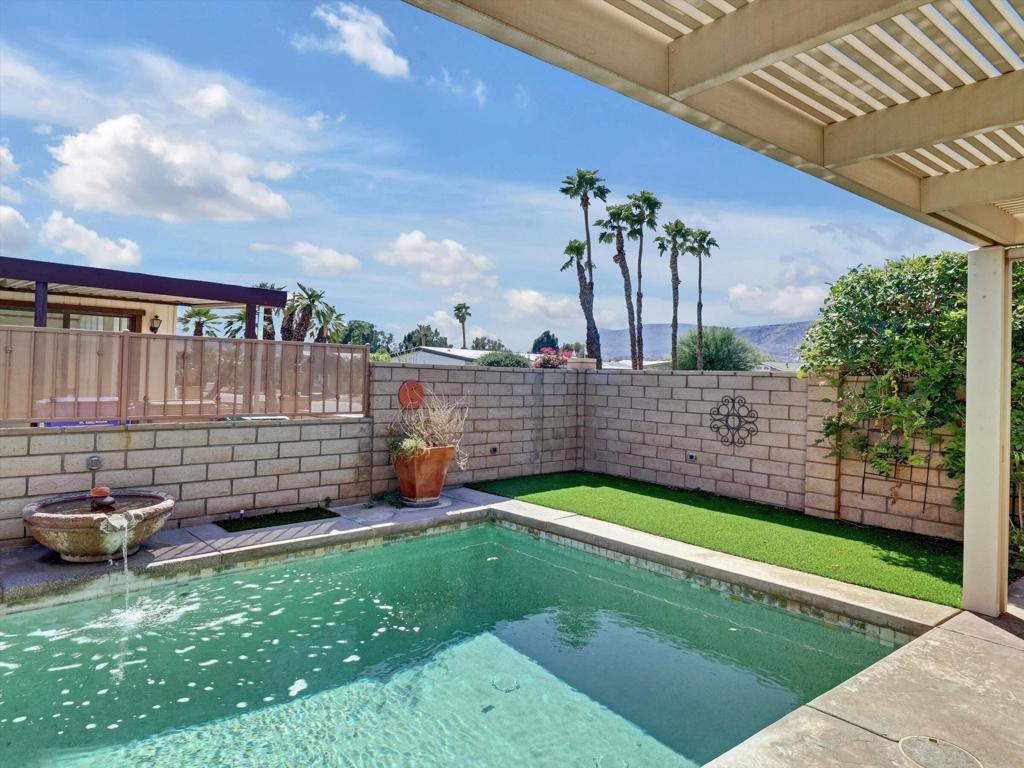 Palm Desert Greens - Manufactured In Park