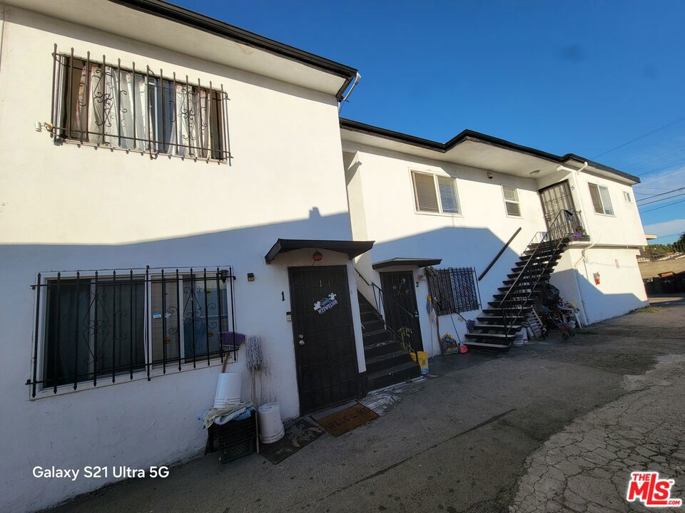 Properties 1 3834 Maple Avenue
