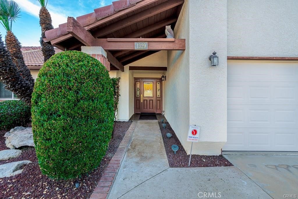 1329 Hickory Drive