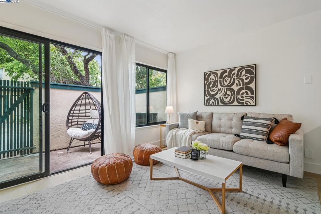 HARBOR BAY - Residential