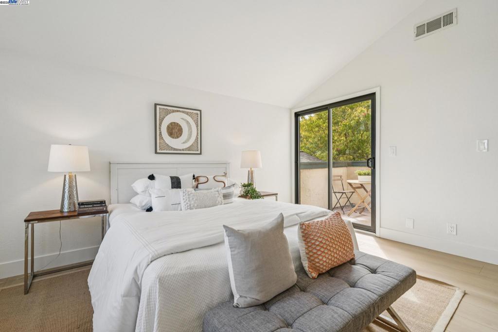 HARBOR BAY - Residential