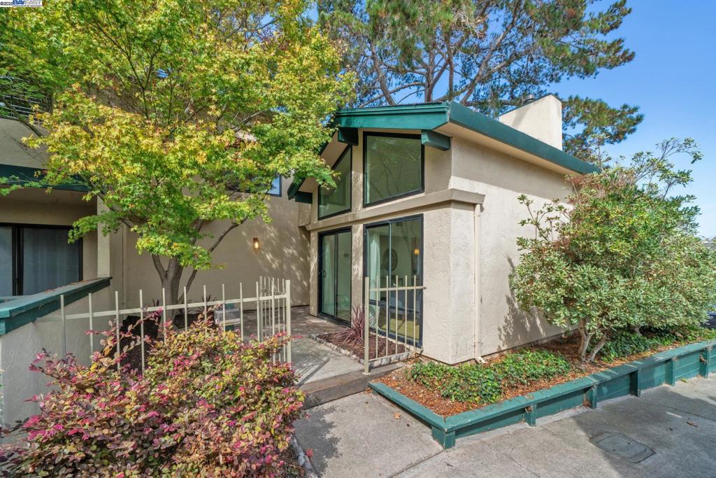 HARBOR BAY - Residential