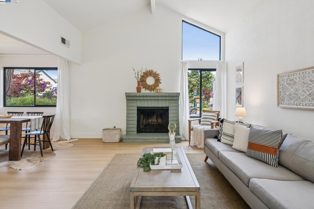 HARBOR BAY - Residential