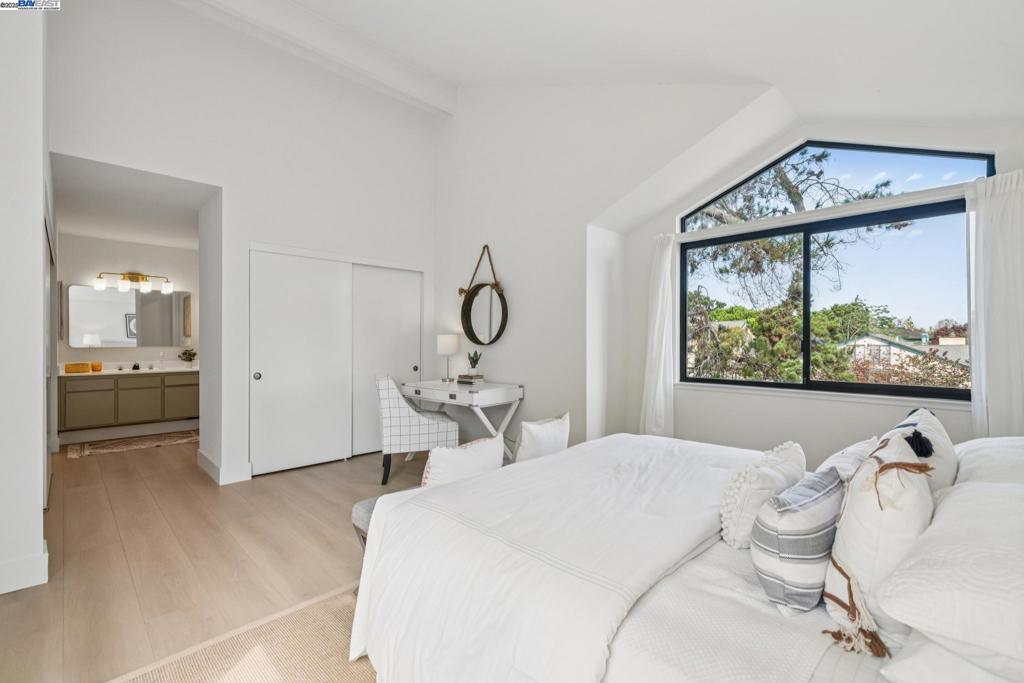 HARBOR BAY - Residential