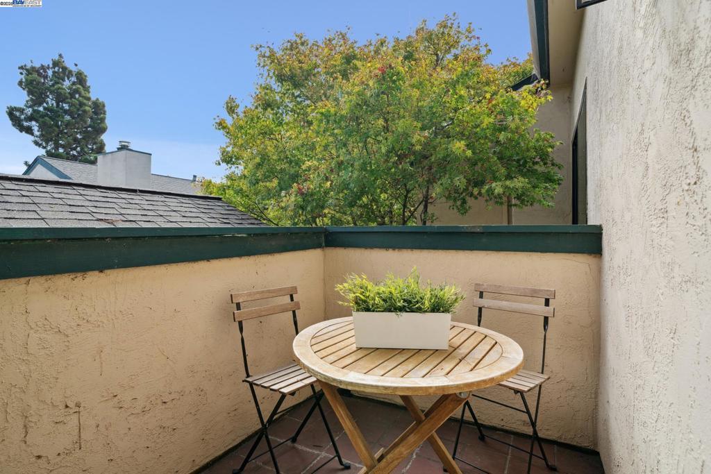 HARBOR BAY - Residential