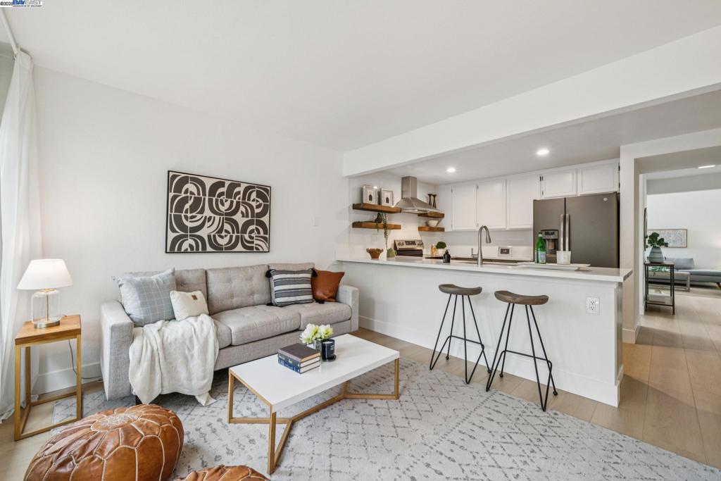 HARBOR BAY - Residential