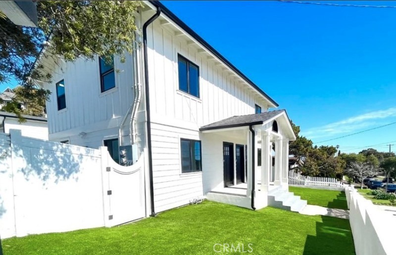 Welcome to your light and bright Pt. Fermin escape where modern farmhouse meets coastal cool! Located on the first floor and spanning approximately 550 square feet, this brand new one-bedroom, one-bath home offers the best of San Pedro living—a sun filled corner location, a short walking distance to historic Fort MacArthur, breezy access to Cabrillo Beach, and strolls to the lively waterfront. Inside, you’ll find a newly remodeled interior, new wood flooring, brand new washer and dryer, and airy kitchen with a refrigerator, oven, and microwave. There is also a back door entrance through the kitchen for maximum efficiency. The primary bedroom invites cozy evenings by the fireplace, while the airy layout keeps things light and bright. Street parking only. No smoking. Pets negotiable. It’s stylish, it’s spacious, and it’s move-in ready—your slice of San Pedro magic is waiting!