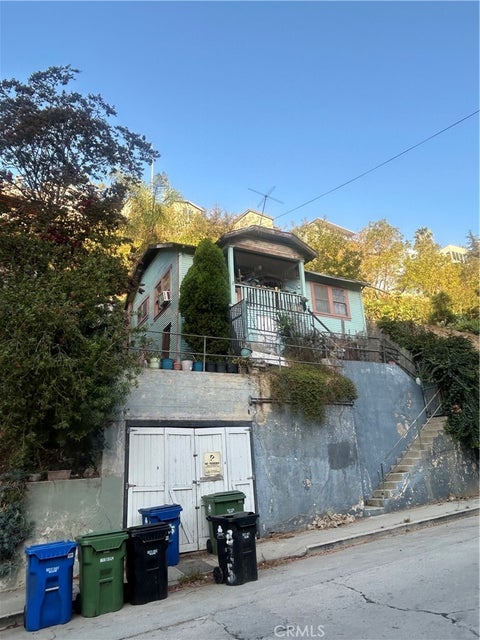 Photo of 325 Museum DR, Los Angeles, CA 90065 (MLS # DW26206941)