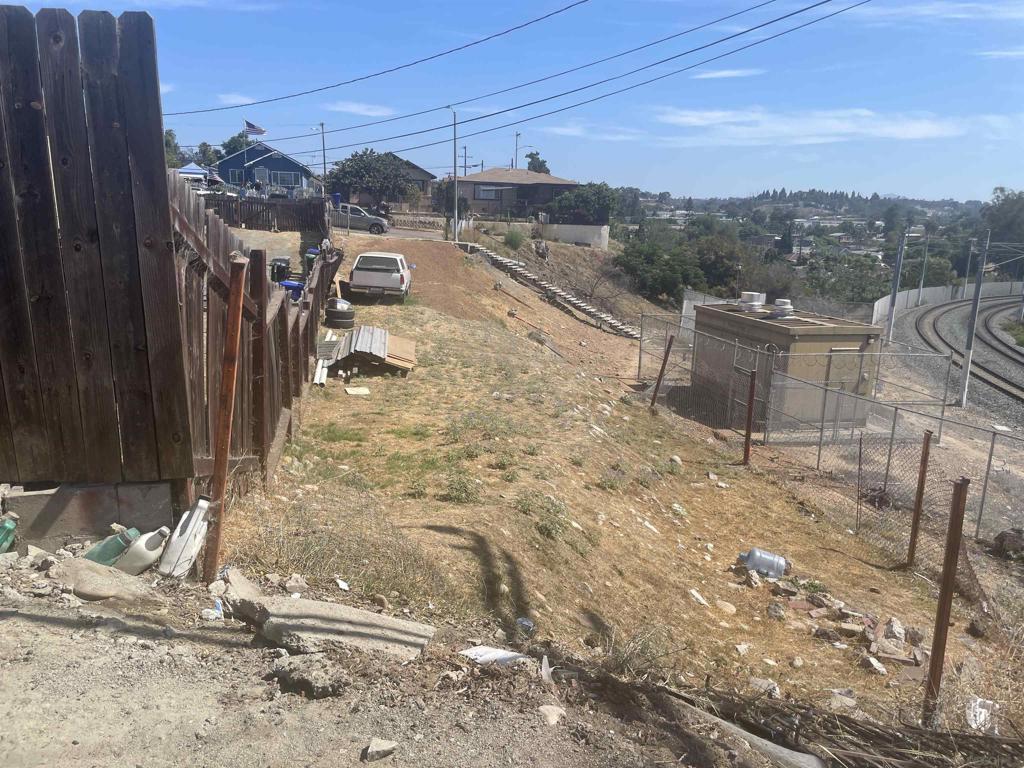 San Diego - Land