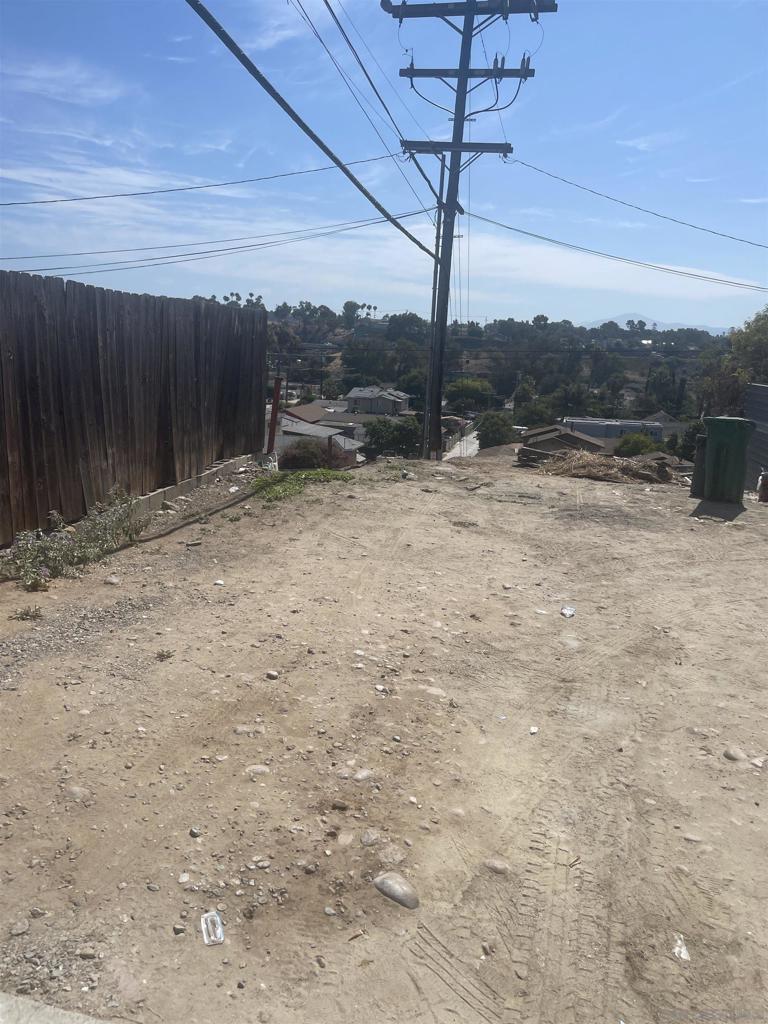 San Diego - Land