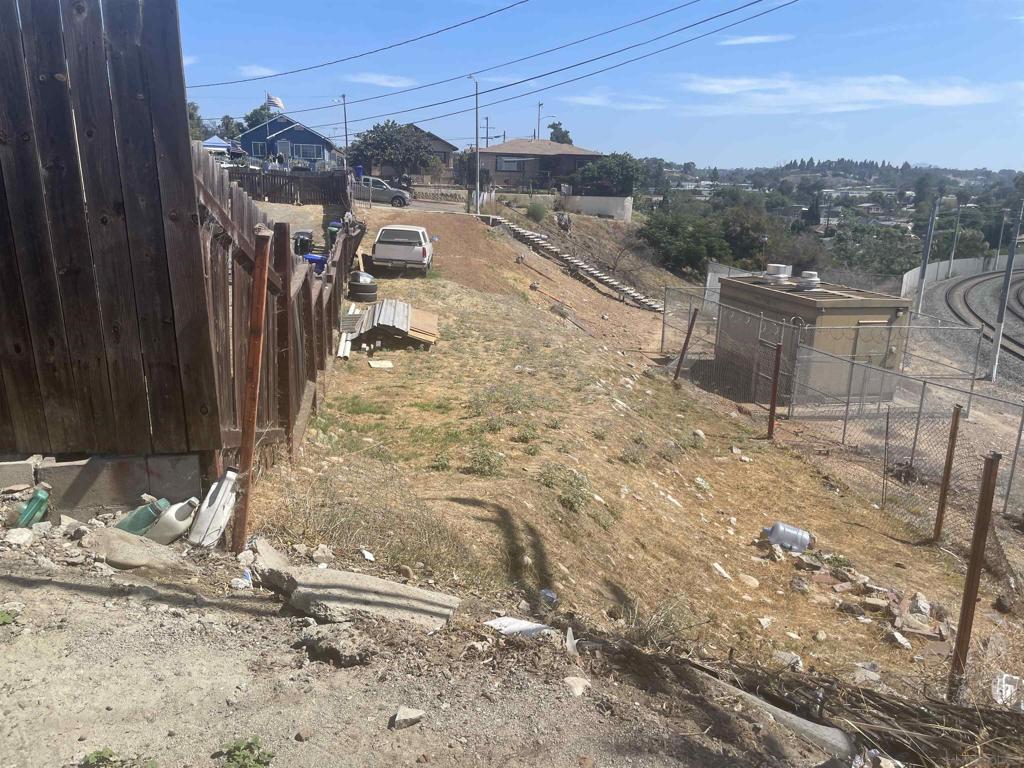 San Diego - Land