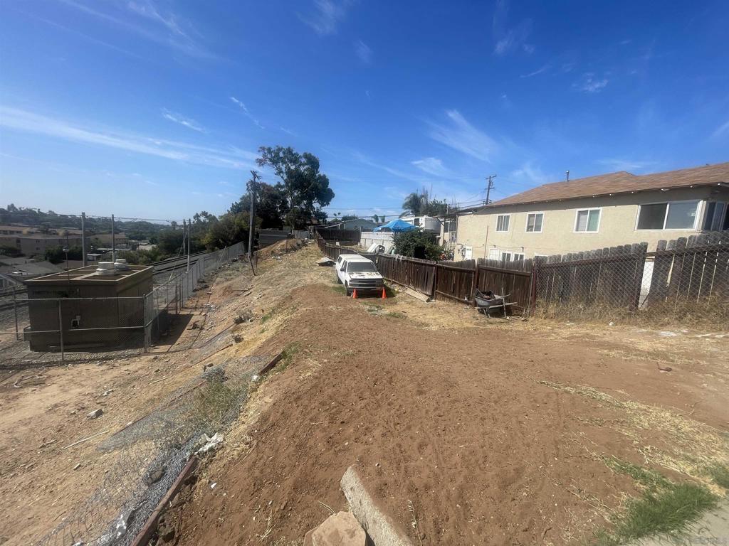San Diego - Land