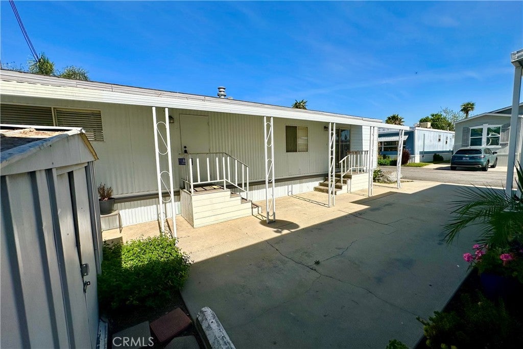 3825 Valley Boulevard 46