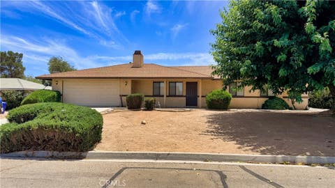 Photo of 16237 Westland DR, Victorville, CA 92395 (MLS # HD26172876)