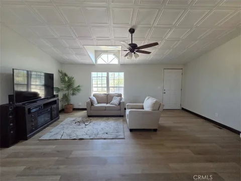 1338 Madrid Place, Pinon Hills, CA 92372 - MLS#: CV26148092