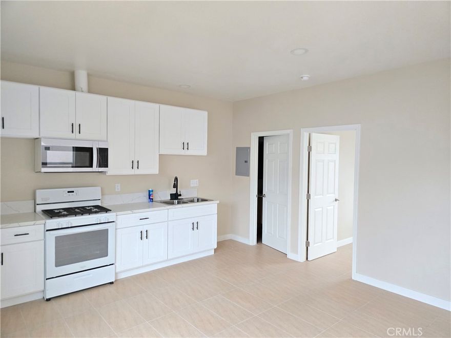 Urban Convenience Meets Tranquil Comfort Step into effortless living with this newly certified one-bedroom, one-bath gem located on a quiet and secluded street—just minutes from Budlong Elementary, John Muir Middle School, and rapid access in all directions via East, West, North, and South transportation routes.



** Bright, Airy, and Efficient



Soaring ceilings and natural light create a spacious, welcoming feel



A ceiling fan and high-efficiency heat pump ensure year-round climate comfort



Smart layout maximizes every inch of living space



*** Your Peaceful Retreat in the Heart of the City. This home offers all the perks of urban proximity—without the noise. Whether you’re commuting, nesting, or entertaining, it’s the perfect blend of quiet solitude and strategic location.