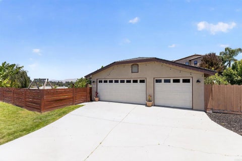 Tiny photo for 135 Elvira Way, Nipomo, CA 93444 (MLS # NDP2607055)