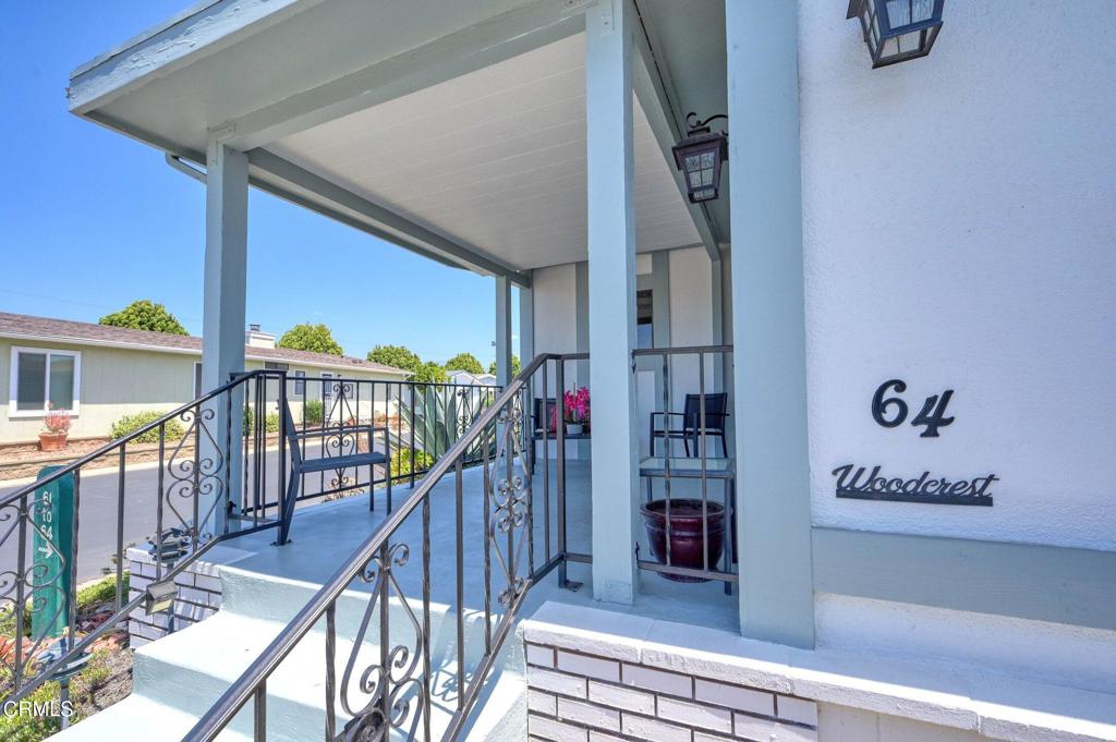 64 Poinsettia Gardens Drive 64