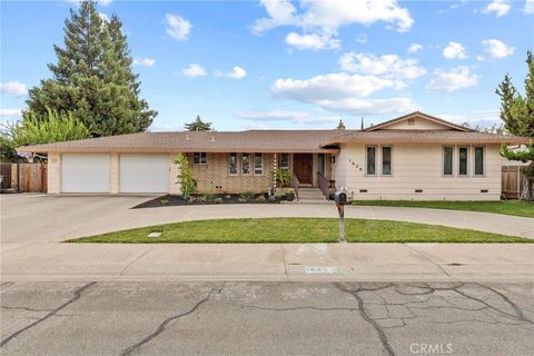 Photo of 1620 Sharon Dr, Yuba City, CA 95993 (MLS # OR25245369) Photo of 1620 Sharon Dr, Yuba City, CA 95993 (MLS # OR25245369)
